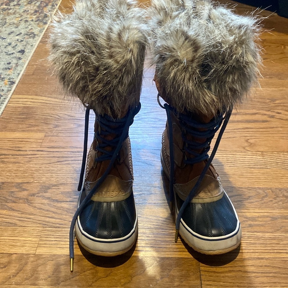 SOREL Joan of Arctic snow boots